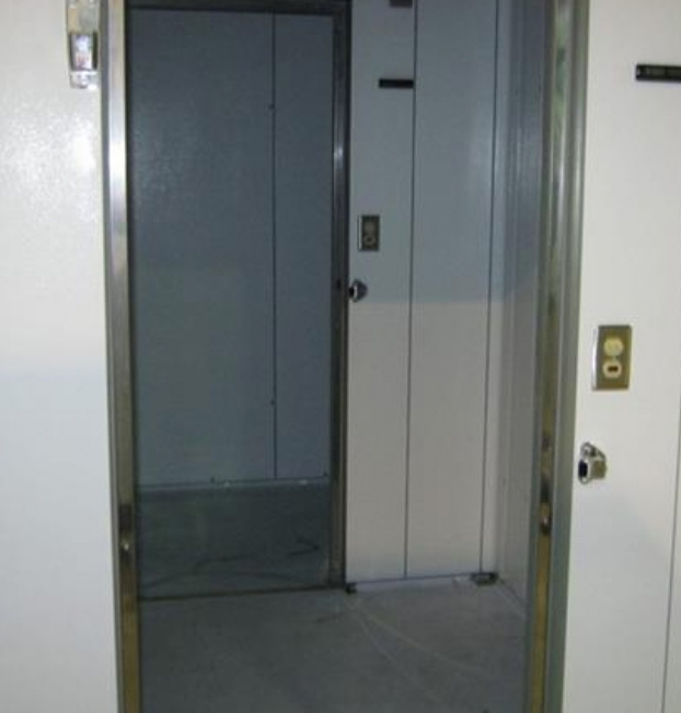Customized Doors for Indoor Cannabis Grow Rooms | Motor City - MCGS-Door1